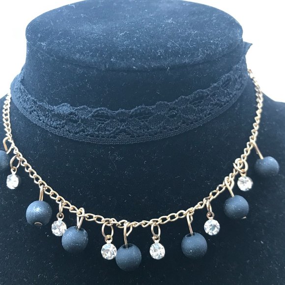 Women Necklace With Black Lace Choker Gold Tone Ch - Picture 4 of 7
